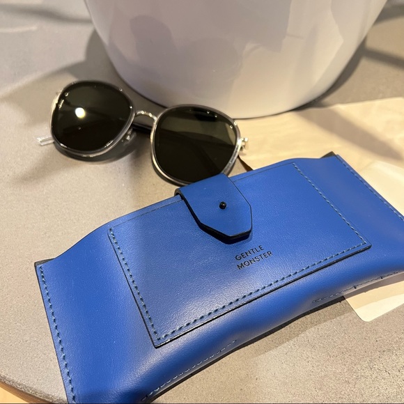 Gentle Monster Ollie G1 grey sunglasses UNISEX - Picture 14 of 15